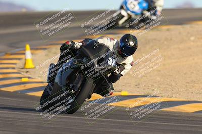 media/Dec-10-2023-SoCal Trackdays (Sun) [[0ce70f5433]]/Turn 12 (2pm)/